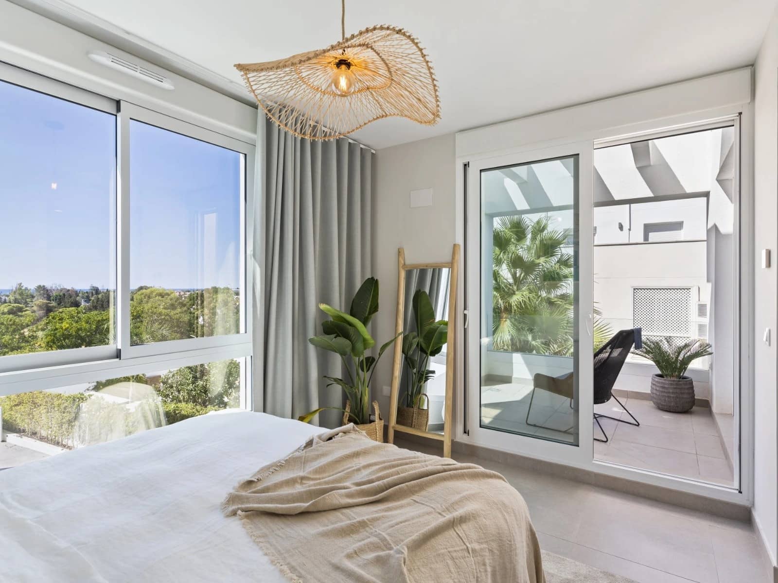 5 soveværelse Byhus til salg i Marbella med swimmingpool garage - € 1.150.000 (Ref: 9616364)