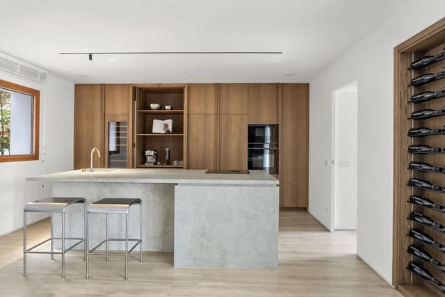 4 slaapkamer Appartement te koop in Marbella met zwembad garage - € 2.250.000 (Ref: 9616366)