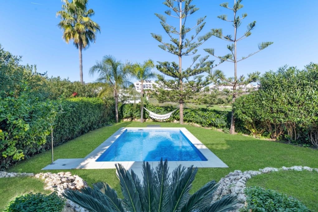 4 camera da letto Villa in vendita in New Golden Mile con piscina garage - 1.199.000 € (Rif: 9616368)