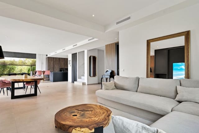 4 soveværelse Villa til salg i La Cala de Mijas, Mijas med swimmingpool garage - € 1.950.000 (Ref: 9616369)