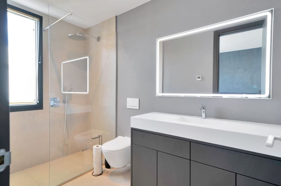 4 bedroom Villa for sale in La Cala de Mijas with pool garage - € 1,950,000 (Ref: 9616369)