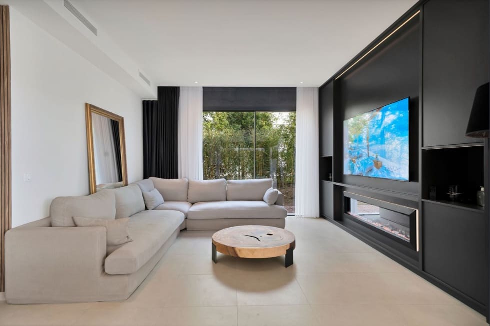 4 soverom Villa til salgs i La Cala de Mijas med svømmebasseng garasje - € 1 950 000 (Ref: 9616369)