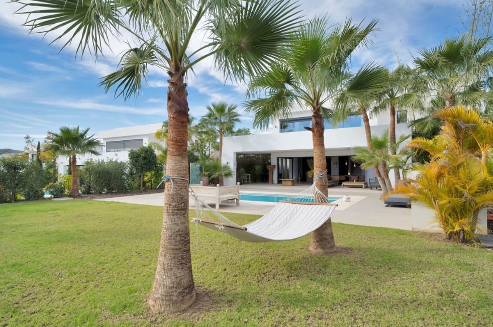 4 soverom Villa til salgs i La Cala de Mijas med svømmebasseng garasje - € 1 950 000 (Ref: 9616369)