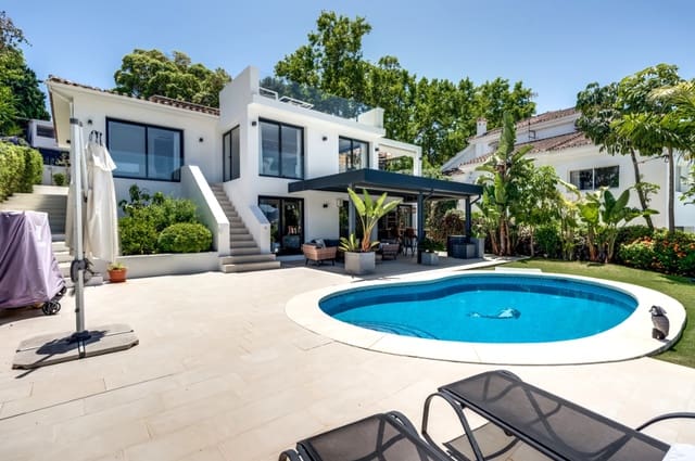 4 Zimmer Villa zu verkaufen in Marbella mit Pool Garage - 1.995.000 € (Ref: 9616370)