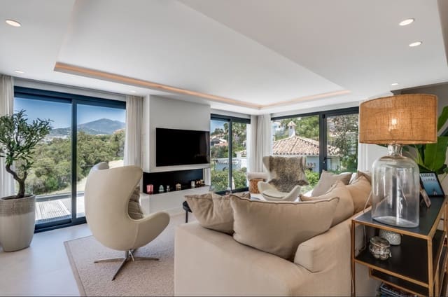 4 soverom Villa til salgs i Marbella med svømmebasseng garasje - € 1 895 000 (Ref: 9616370)