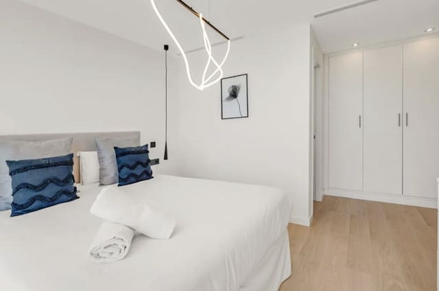 4 chambre Villa/Maison à vendre à Marbella avec piscine garage - 1 895 000 € (Ref: 9616371)