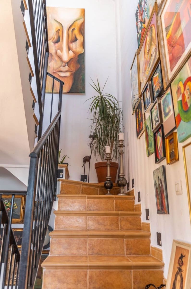 3 bedroom Villa for sale in Fuengirola with pool - € 499,000 (Ref: 9616372)