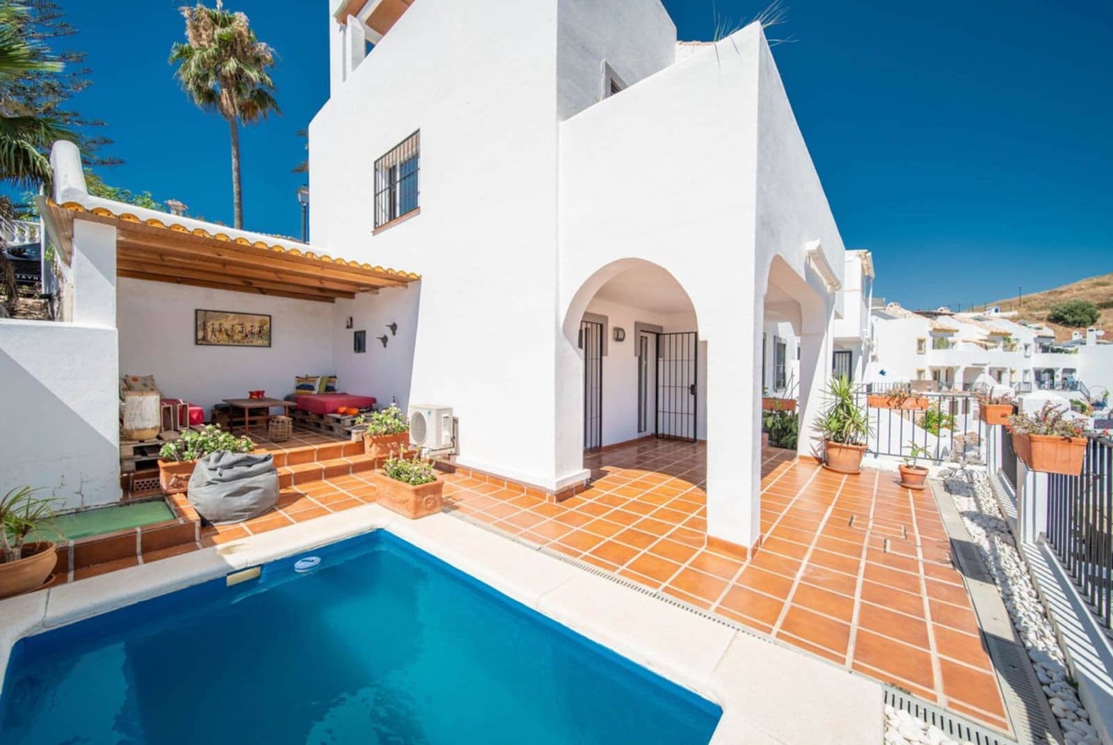 3 bedroom Villa for sale in Fuengirola with pool - € 499,000 (Ref: 9616372)
