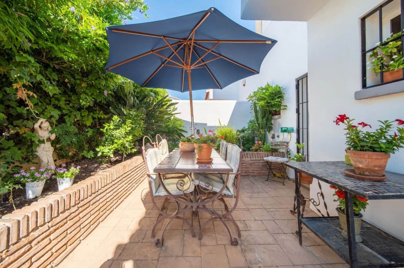 3 bedroom Villa for sale in Fuengirola with pool - € 499,000 (Ref: 9616372)