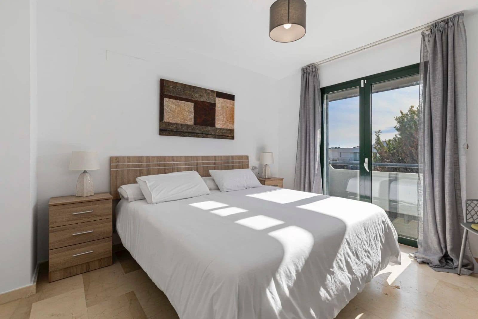 3 bedroom Villa for sale in La Duquesa / Puerto de la Duquesa with pool garage - € 540,000 (Ref: 9616373)