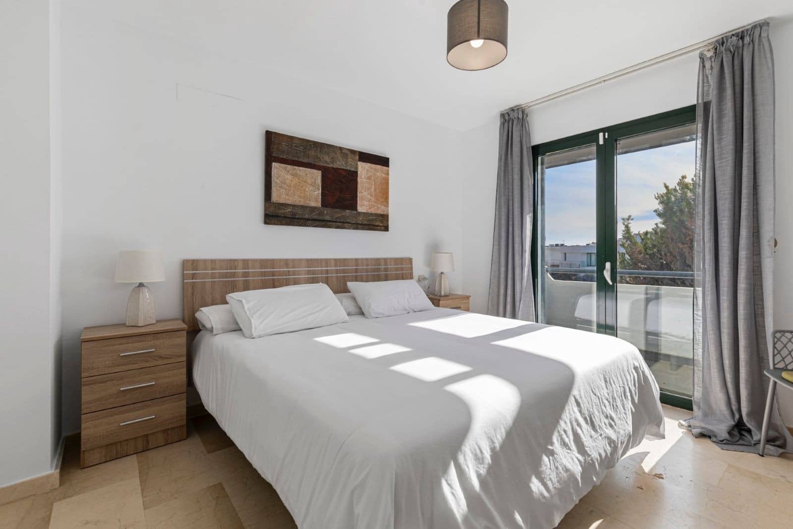 3 bedroom Villa for sale in La Duquesa / Puerto de la Duquesa with pool garage - € 540,000 (Ref: 9616373)