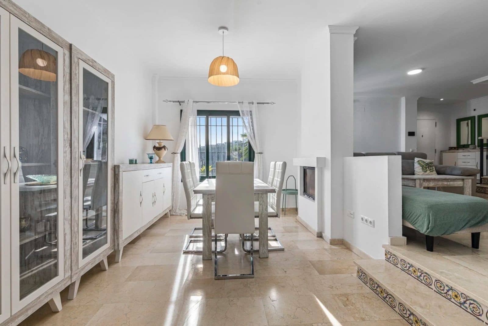 3 bedroom Villa for sale in La Duquesa / Puerto de la Duquesa with pool garage - € 540,000 (Ref: 9616373)