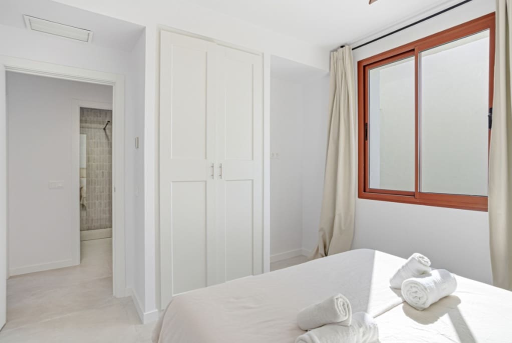 5 sovrum Villa till salu i Marbella med pool garage - 849 000 € (Ref: 9616376)