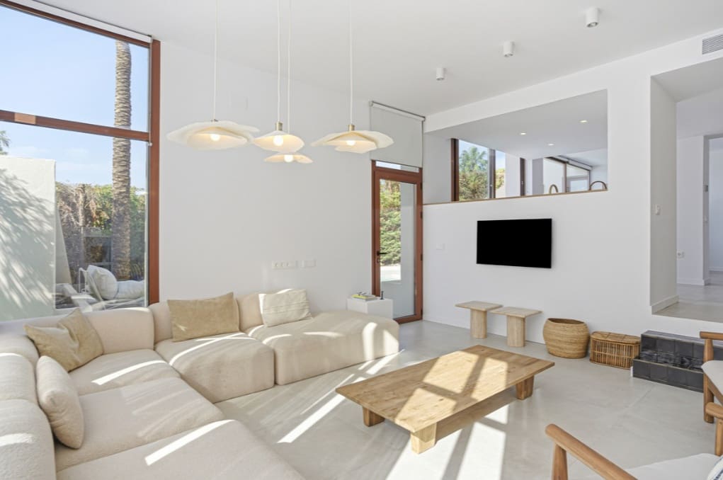 5 sovrum Villa till salu i Marbella med pool garage - 849 000 € (Ref: 9616376)