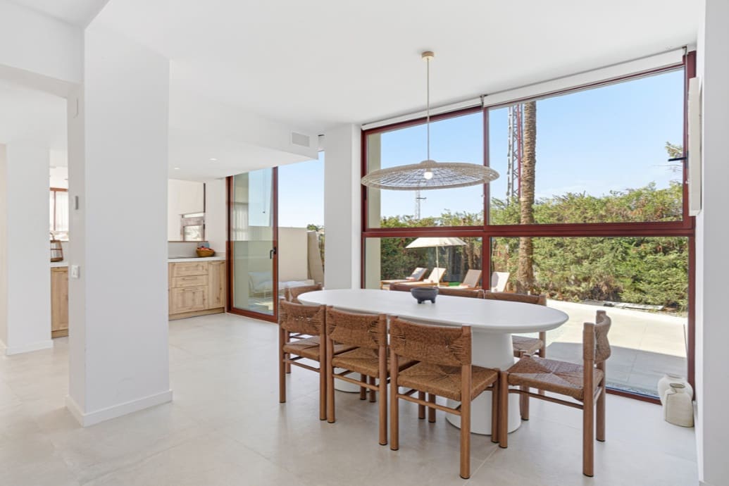 5 sovrum Villa till salu i Marbella med pool garage - 849 000 € (Ref: 9616376)