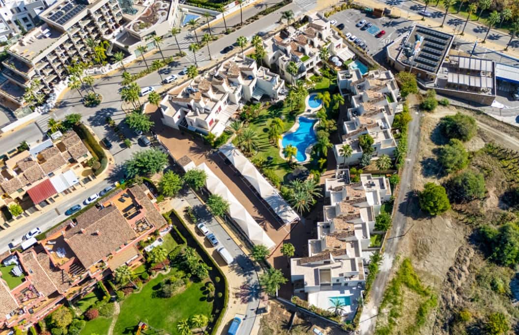 5 sovrum Villa till salu i Marbella med pool garage - 849 000 € (Ref: 9616376)