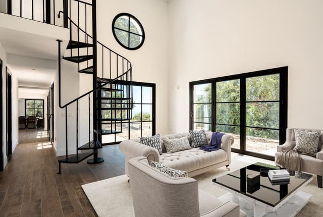 5 makuuhuone Huvila myytävänä paikassa Casares mukana uima-altaan 
autotalli - 1 550 000 € (Ref: 9616383)