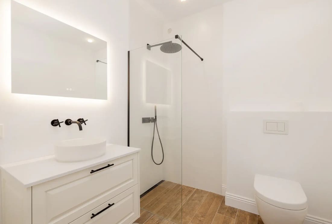 5 bedroom Villa for sale in Casares with pool garage - € 1,550,000 (Ref: 9616383)
