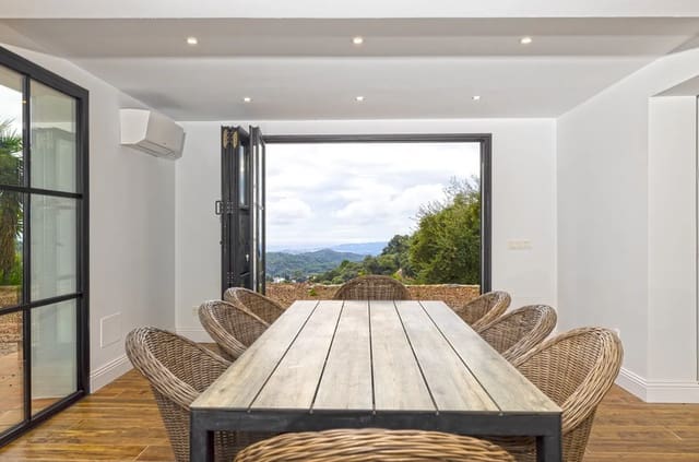 5 slaapkamer Villa te koop in Casares met zwembad garage - € 1.550.000 (Ref: 9616383)