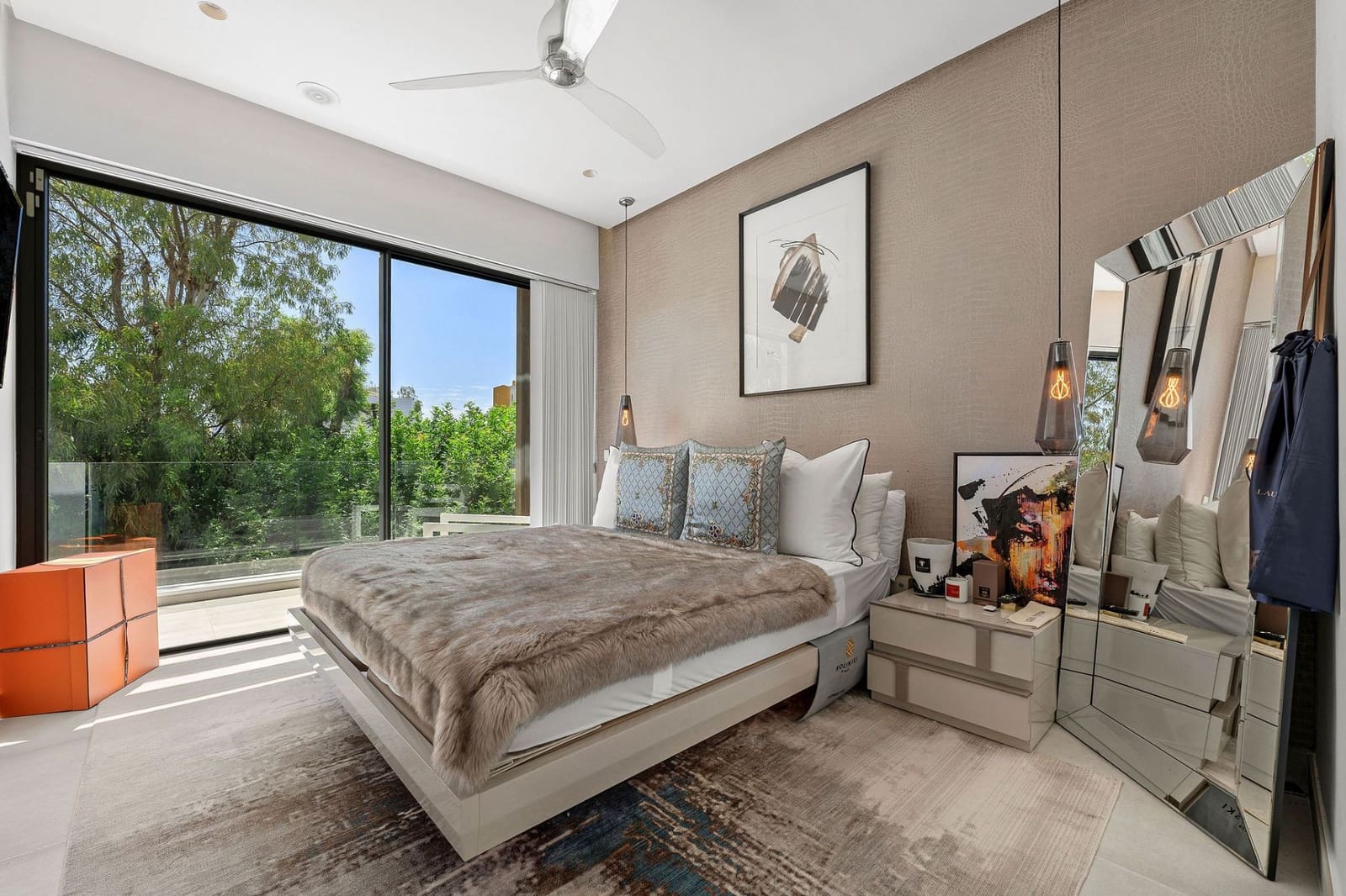 4 sovrum Villa till salu i Marbella med pool - 1 825 000 € (Ref: 9616385)