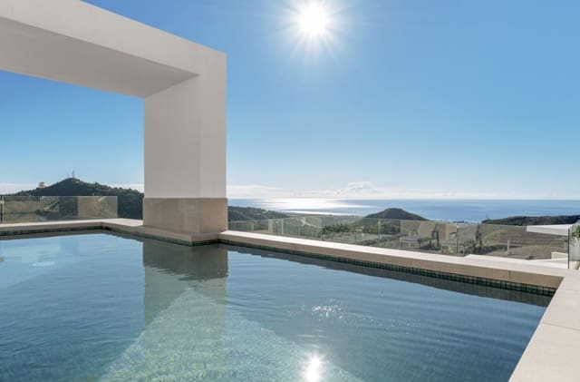 3 Zimmer Penthouse zu verkaufen in Marbella mit Pool Garage - 1.775.000 € (Ref: 9616386)