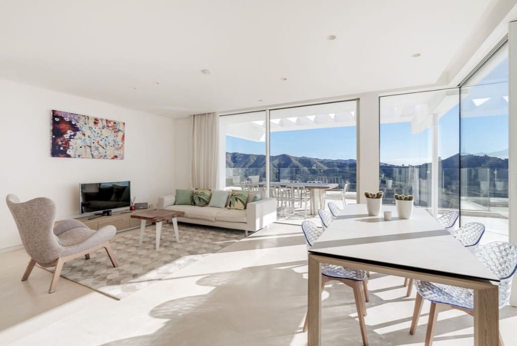 3 soverom Penthouse til salgs i Marbella med svømmebasseng garasje - € 1 775 000 (Ref: 9616386)