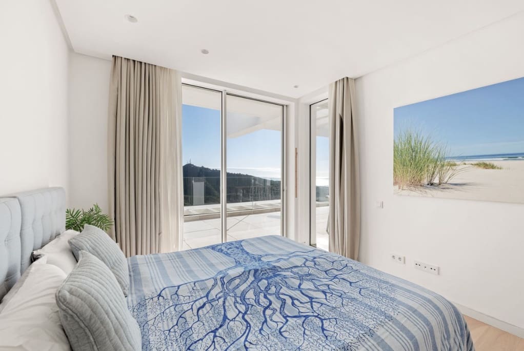 3 soverom Penthouse til salgs i Marbella med svømmebasseng garasje - € 1 775 000 (Ref: 9616386)
