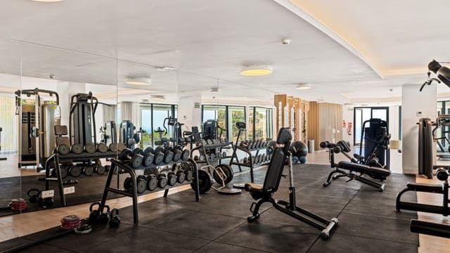 3 Zimmer Penthouse zu verkaufen in Marbella mit Pool Garage - 1.775.000 € (Ref: 9616386)