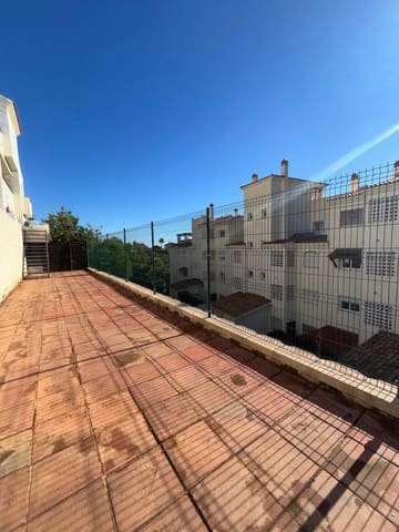2 soverom Leilighet til salgs i Benalmádena med svømmebasseng garasje - € 340 000 (Ref: 9616390)