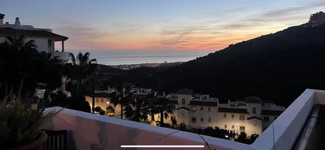 1 makuuhuone Kattohuoneisto myytävänä paikassa Calahonda, Mijas mukana uima-altaan 
autotalli - 290 000 € (Ref: 9616391)