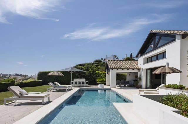 6 bedroom Villa for sale in Casares with pool garage - € 1,900,000 (Ref: 9616393)
