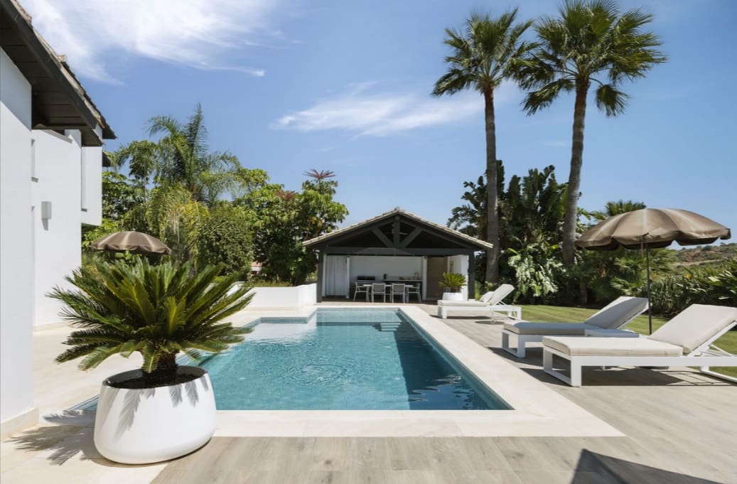 6 bedroom Villa for sale in Casares with pool garage - € 1,900,000 (Ref: 9616393)