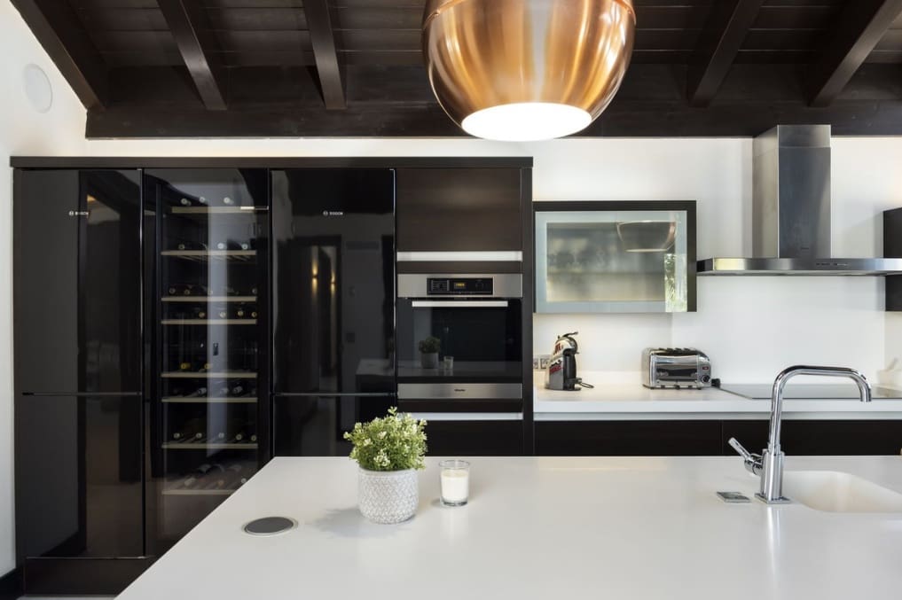 6 bedroom Villa for sale in Casares with pool garage - € 1,900,000 (Ref: 9616393)