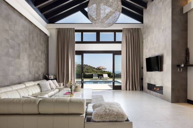 6 bedroom Villa for sale in Casares with pool garage - € 1,900,000 (Ref: 9616393)