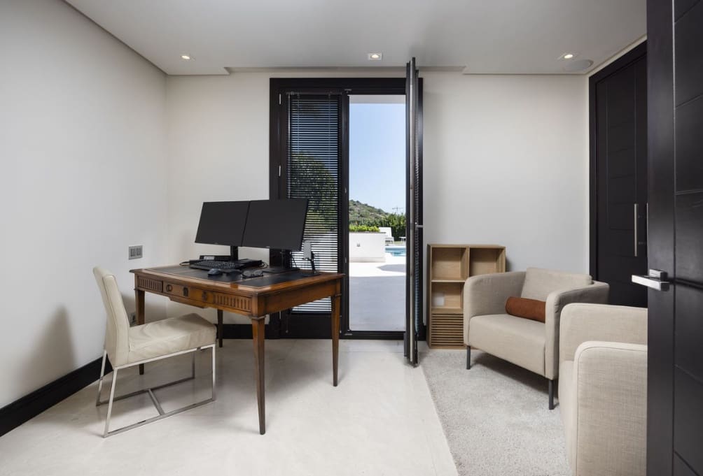 6 bedroom Villa for sale in Casares with pool garage - € 1,900,000 (Ref: 9616393)