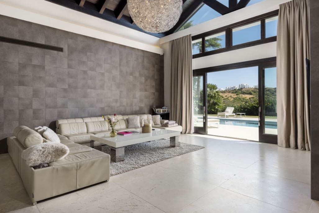 6 bedroom Villa for sale in Casares with pool garage - € 1,900,000 (Ref: 9616393)