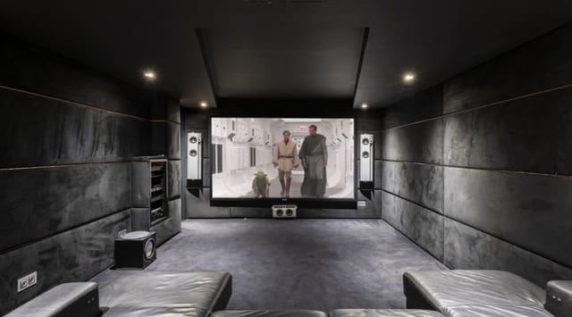 6 bedroom Villa for sale in Casares with pool garage - € 1,900,000 (Ref: 9616393)