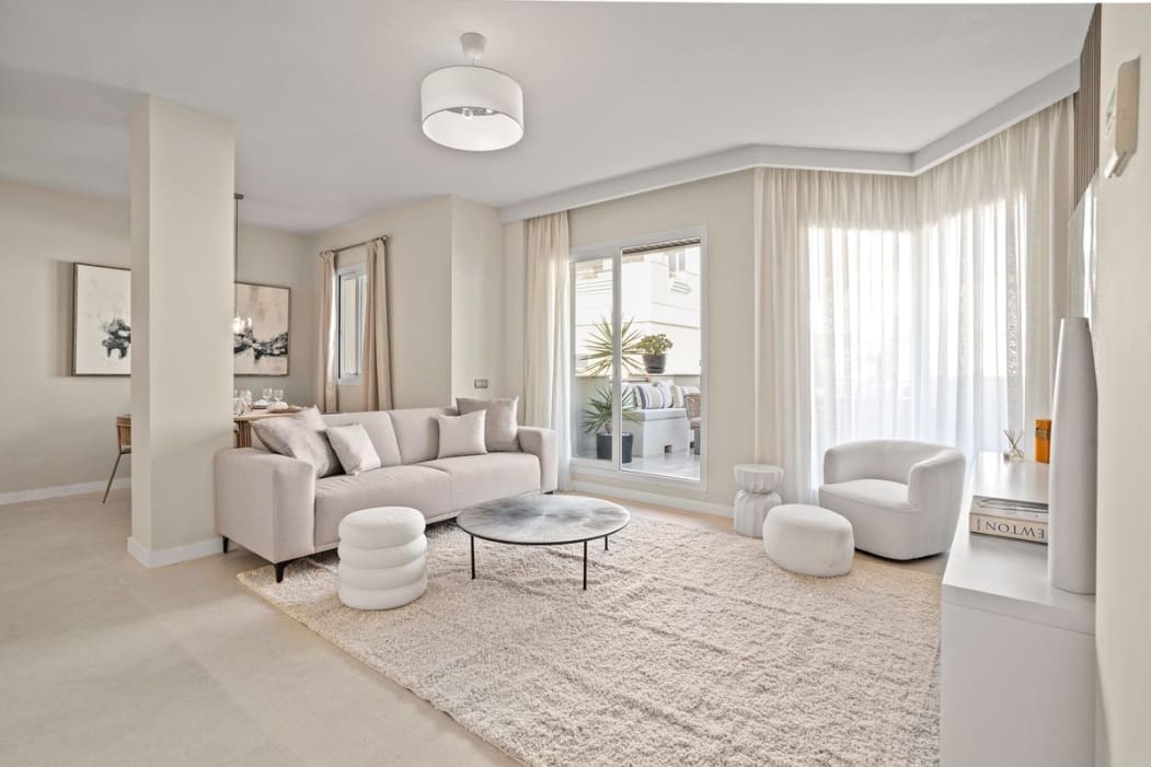 3 bedroom Penthouse for sale in Nueva Andalucia with pool garage - € 895,000 (Ref: 9616396)