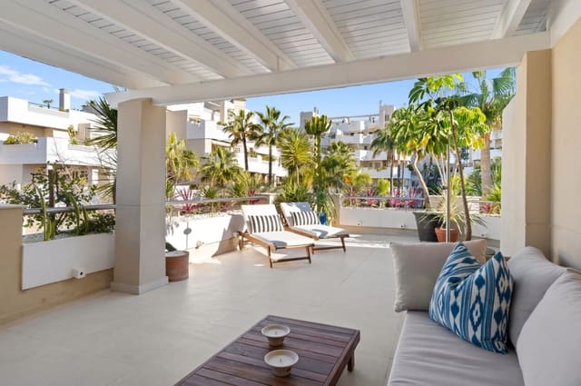 3 Zimmer Penthouse zu verkaufen in Nueva Andalucia, Marbella mit Pool Garage - 895.000 € (Ref: 9616396)