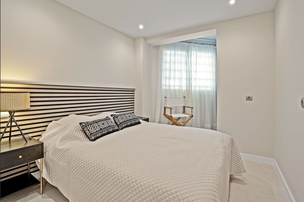 3 bedroom Penthouse for sale in Nueva Andalucia with pool garage - € 895,000 (Ref: 9616396)