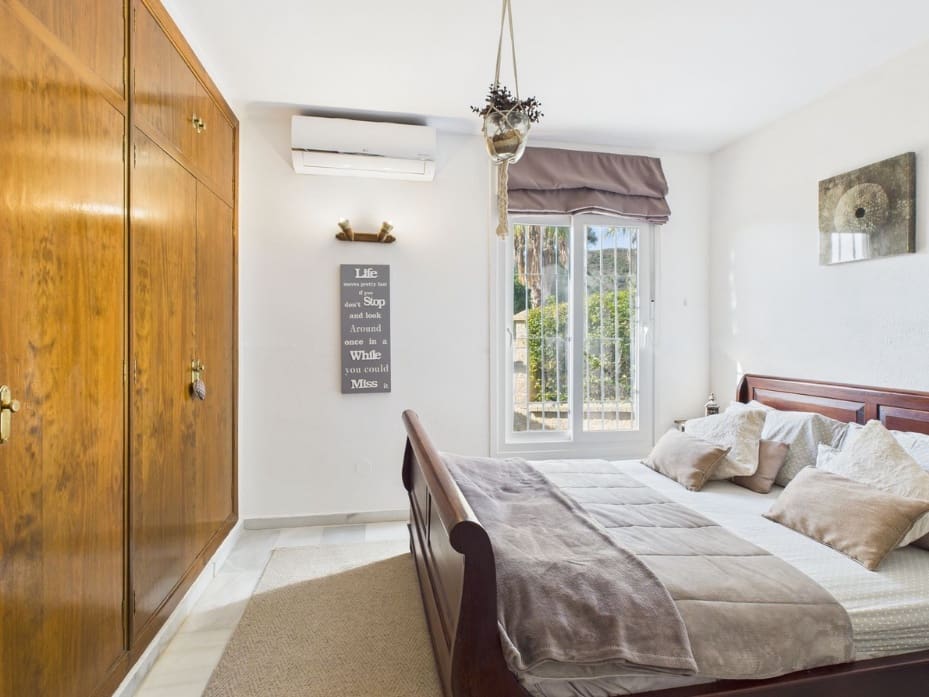 4 bedroom Villa for sale in El Padron with pool garage - € 795,000 (Ref: 9616403)