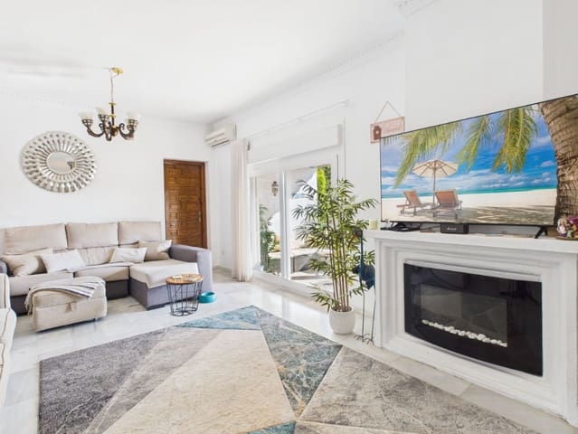 4 soverom Villa til salgs i El Padrón, Estepona med svømmebasseng garasje - € 795 000 (Ref: 9616403)