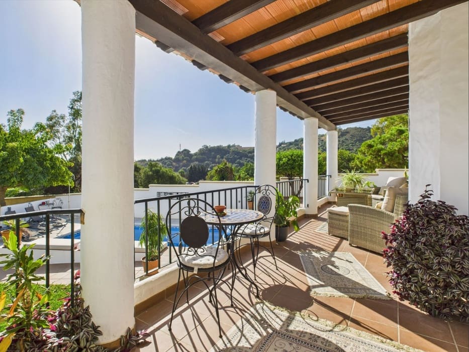4 bedroom Villa for sale in El Padron with pool garage - € 795,000 (Ref: 9616403)