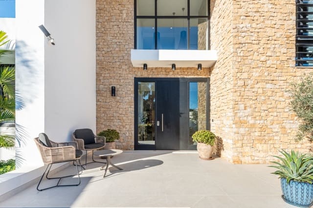 Chalet de 3 habitaciones en Mijas en venta con piscina garaje - 1.895.000 € (Ref: 9616404)