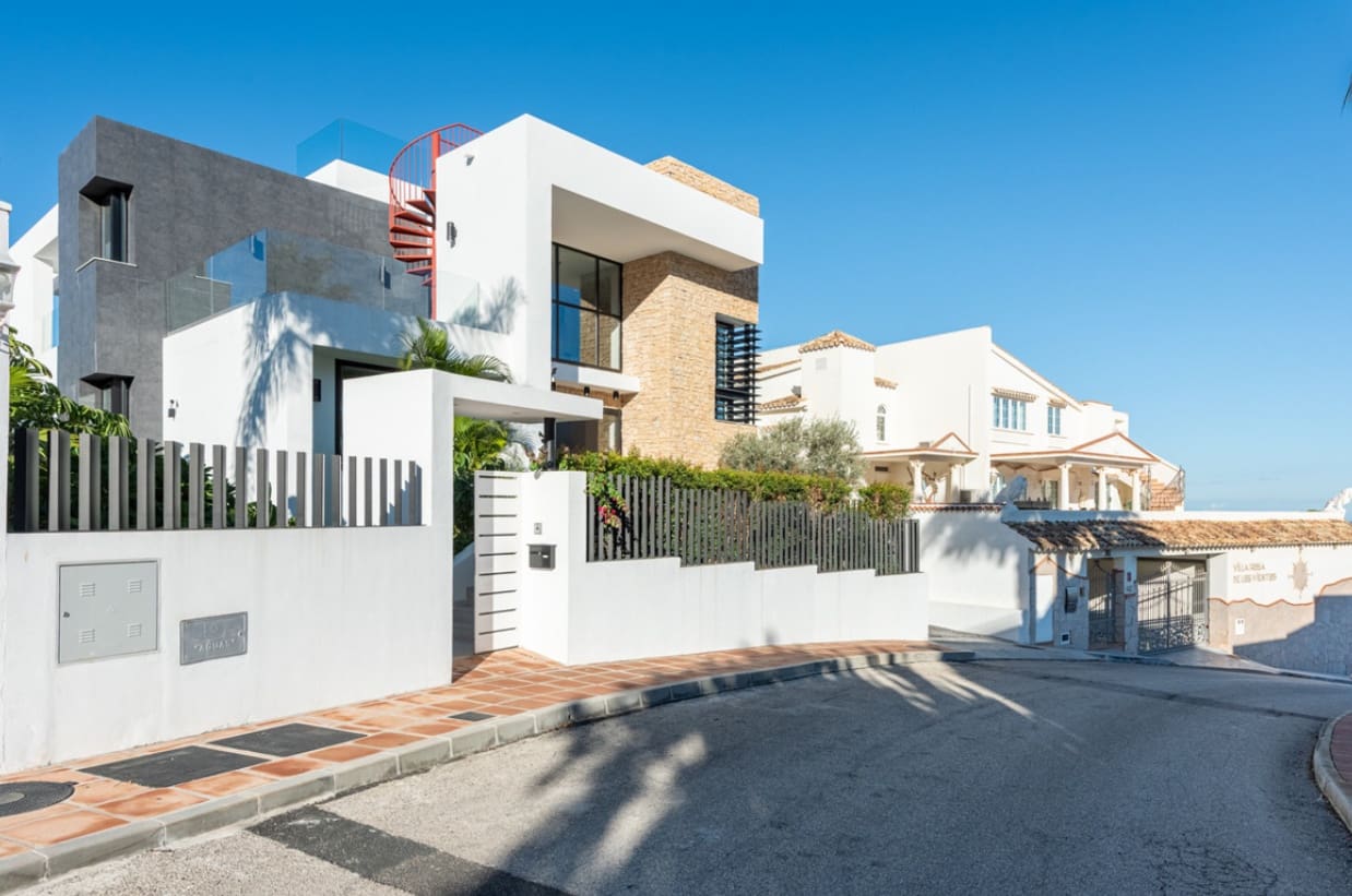 3 chambre Villa/Maison à vendre à Mijas avec piscine garage - 1 895 000 € (Ref: 9616404)