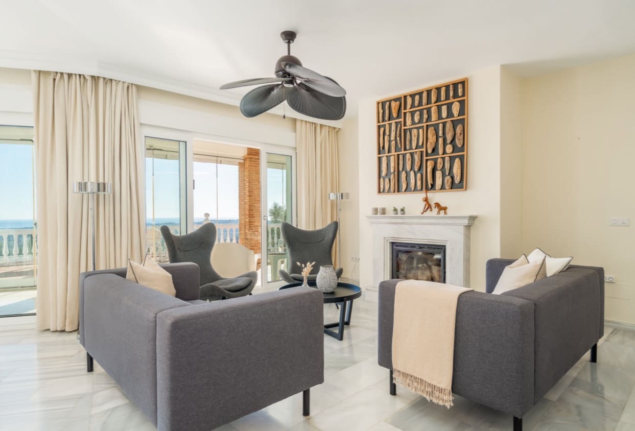 5 sovrum Villa till salu i Mijas med pool garage - 1 299 000 € (Ref: 9616406)