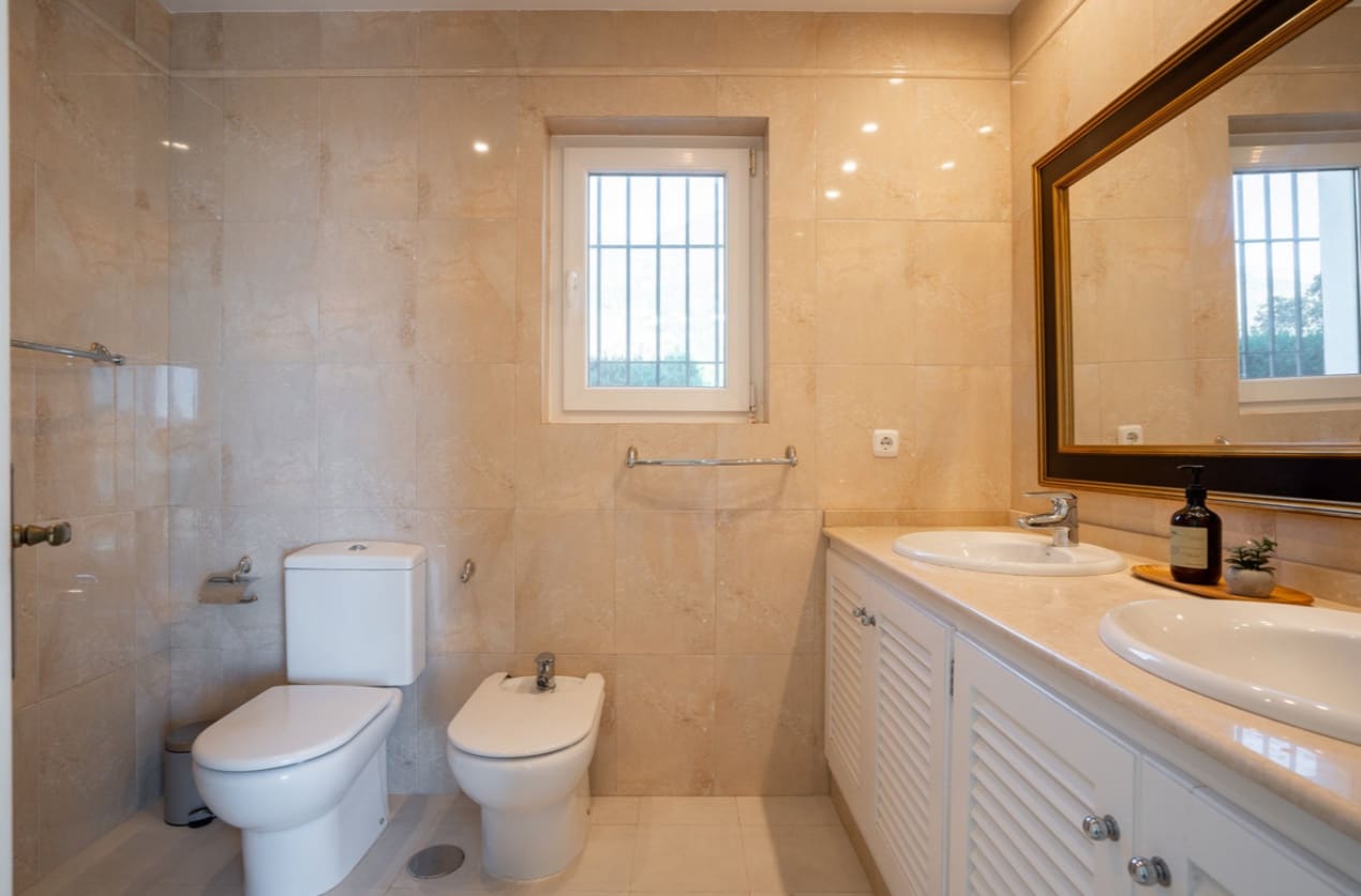 5 sovrum Villa till salu i Mijas med pool garage - 1 299 000 € (Ref: 9616406)