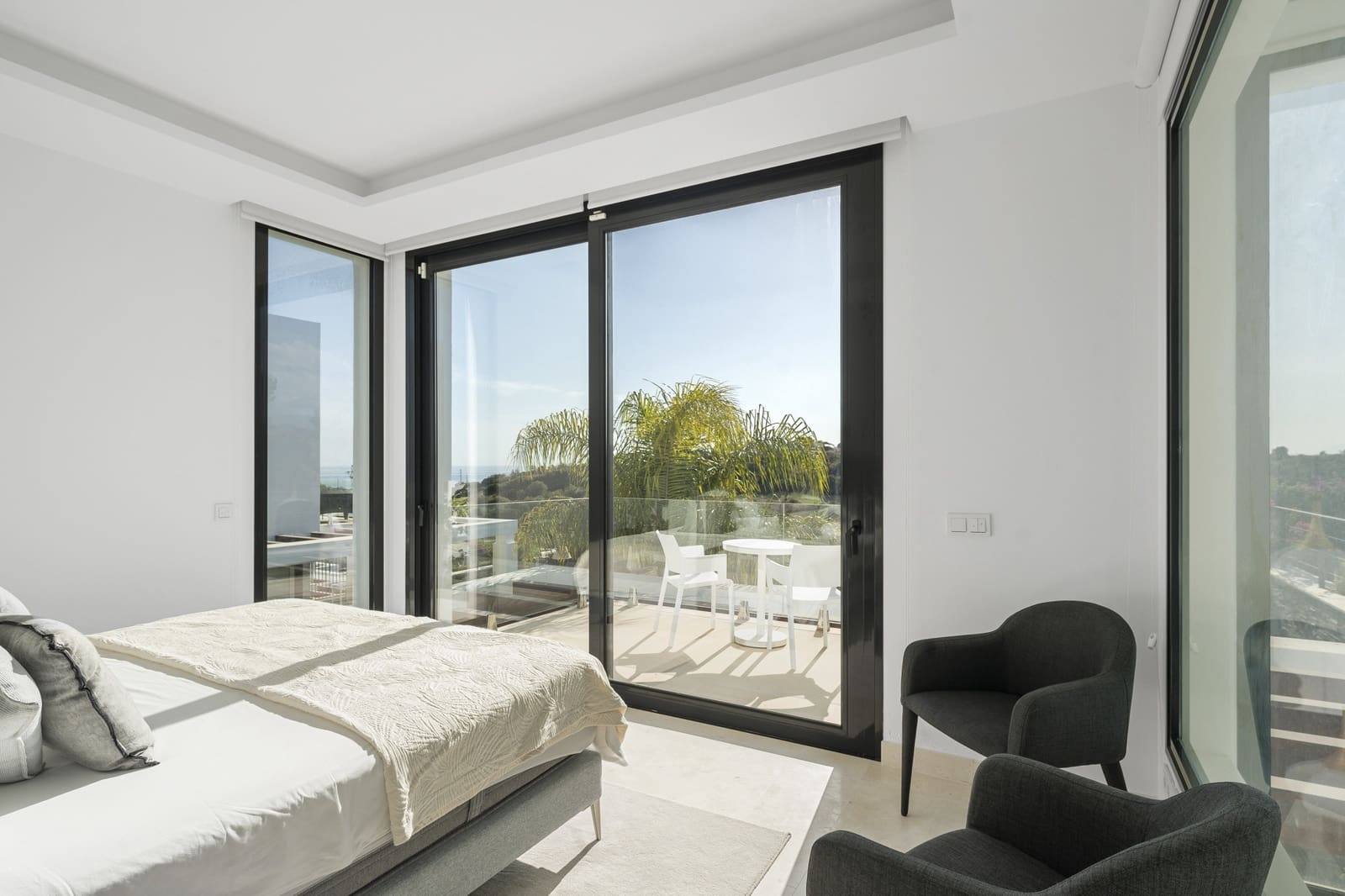 5 slaapkamer Halfvrijstaande villa te koop in Marbella met zwembad garage - € 1.495.000 (Ref: 9616417)