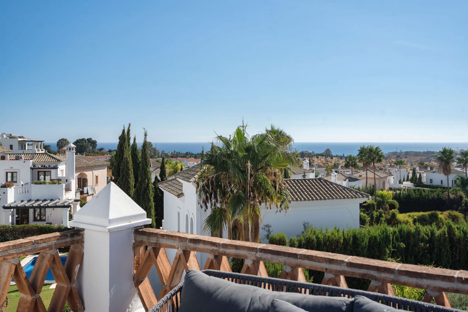 Chalet de 4 habitaciones en Estepona en venta con piscina garaje - 1.690.000 € (Ref: 9616418)