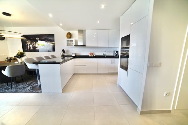 3 slaapkamer Huis te koop in Marbella met zwembad garage - € 899.000 (Ref: 9616419)
